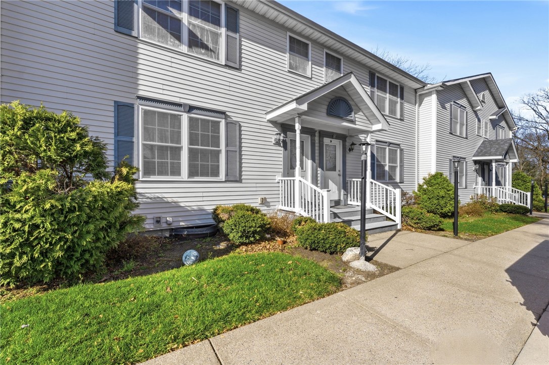 87 North Bend Street, Unit 8 Pawtucket, RI 02860 - Photo 3 of 30