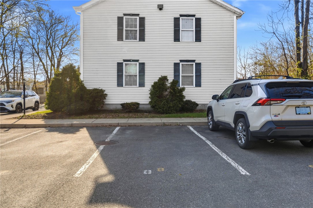 87 North Bend Street, Unit 8 Pawtucket, RI 02860 - Photo 4 of 30