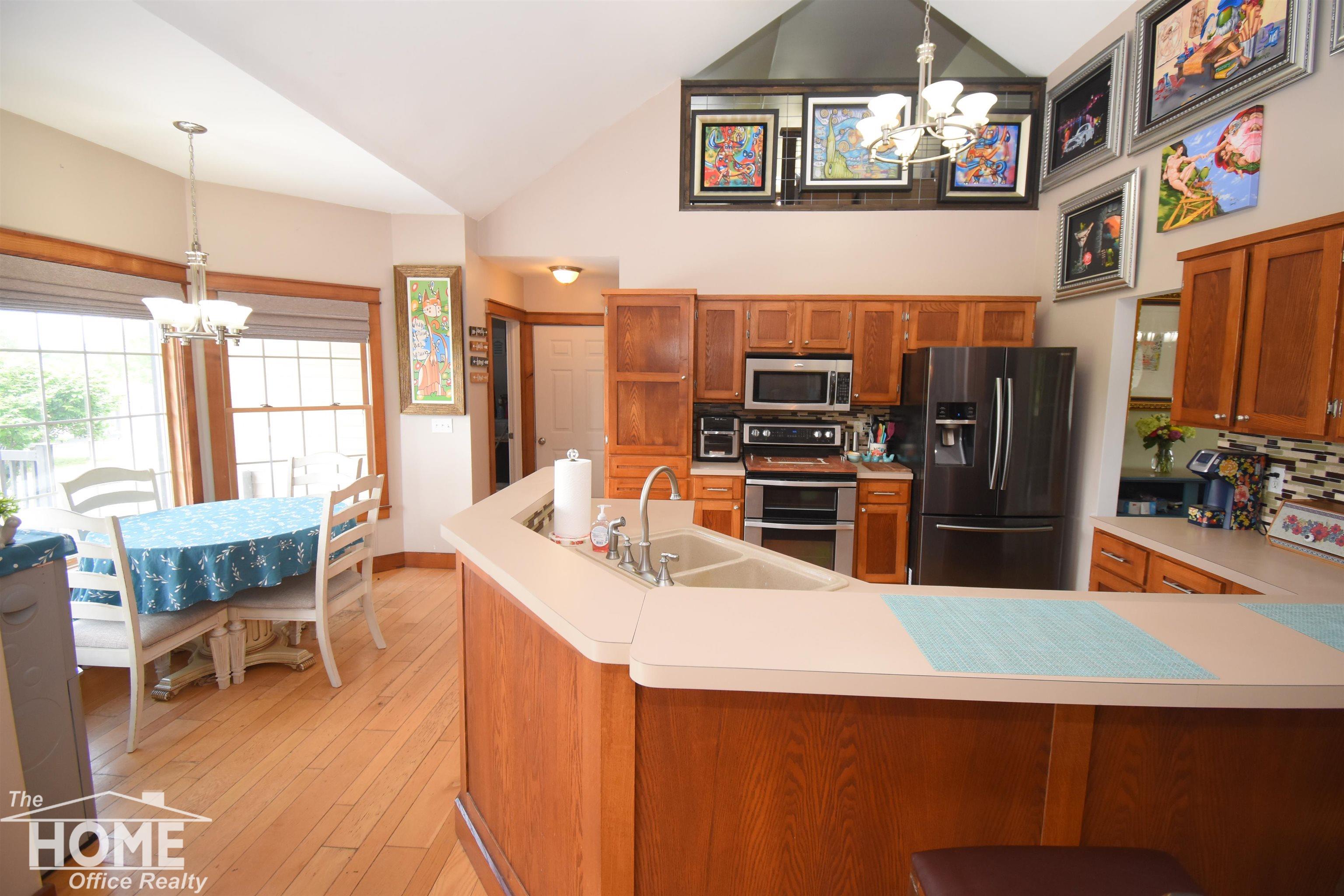 2411 Escott Road Owosso, MI 48867 - Photo 13 of 45 50178131-0edab7c5-6dd7-4c8a-acef-600b075285cb.JPG