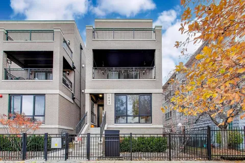 $1,200,000 | 1644 West Diversey Parkway, Unit 1, Chicago, IL 60614