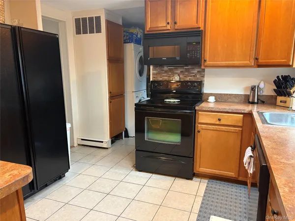 $140,000 | 525-159 Riverleigh Avenue, Unit 159, Riverhead, NY 11901