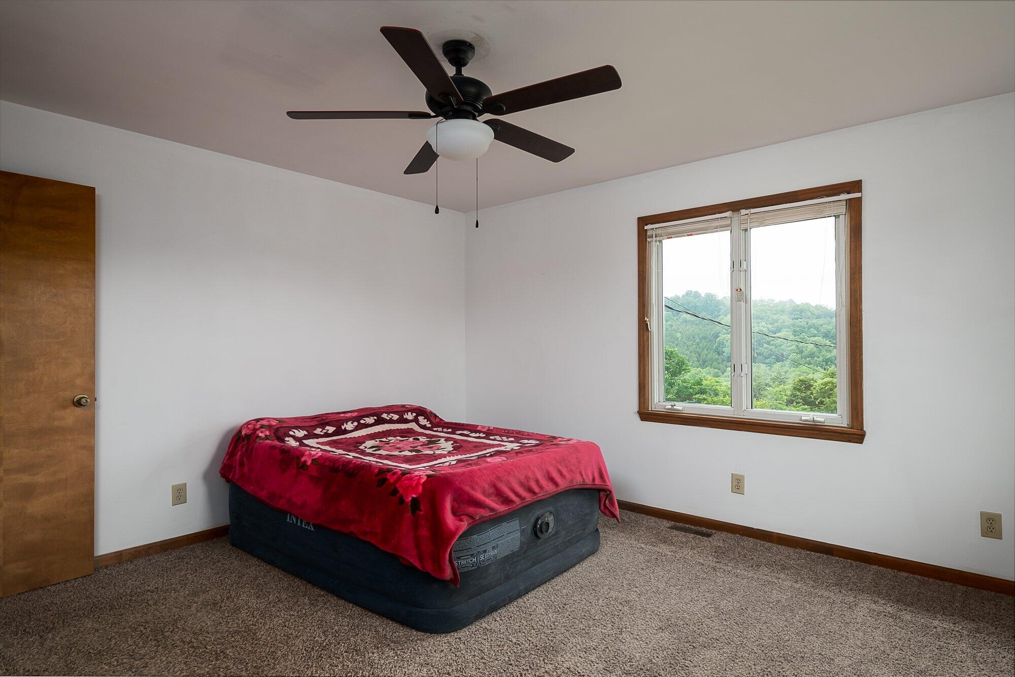 15850 Irvine Road Winchester, KY 40391 - Photo 12 of 63 013-15850_irvine_rd_6_12_21-highrez.jpg-