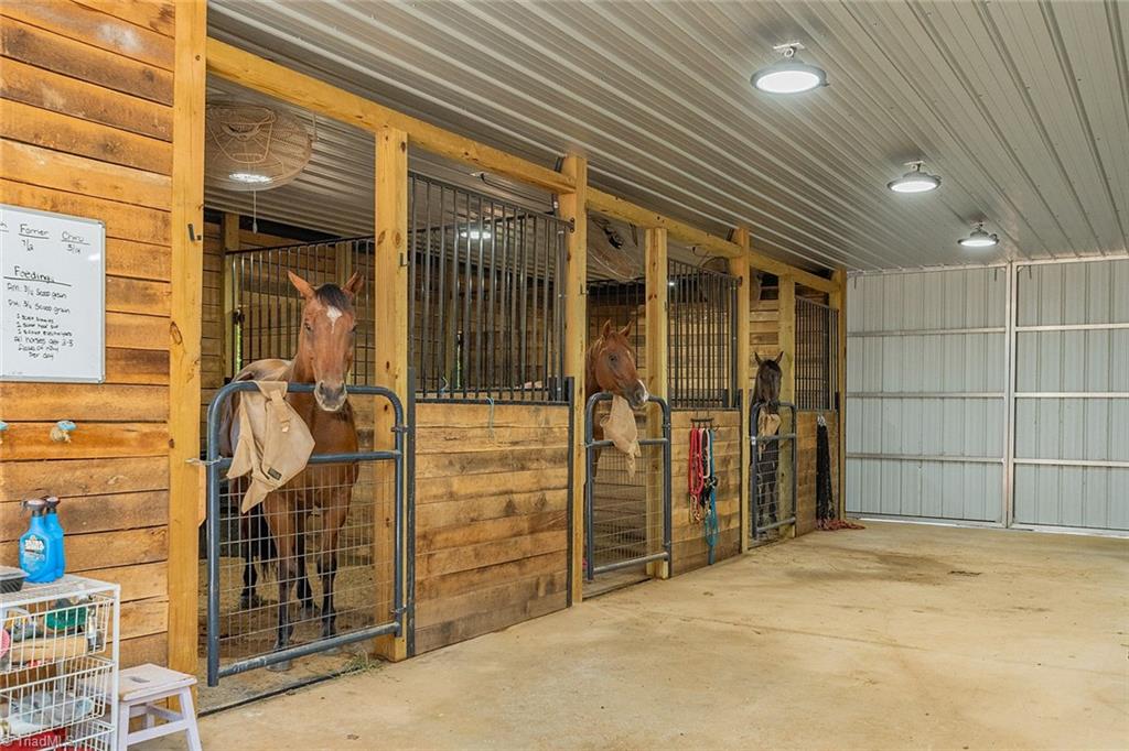 260 Burkhart Road Lexington, NC 27292 - Photo 5 of 48 Gallery Image 5
