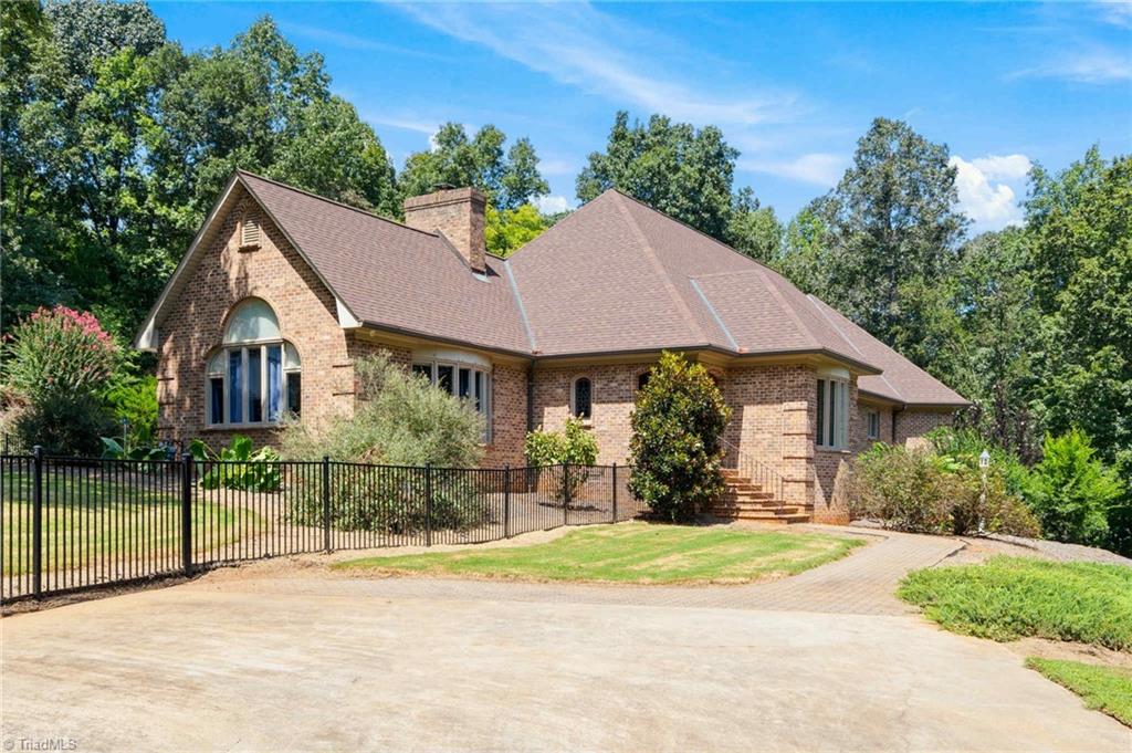 260 Burkhart Road Lexington, NC 27292 - Photo 9 of 48 Gallery Image 9