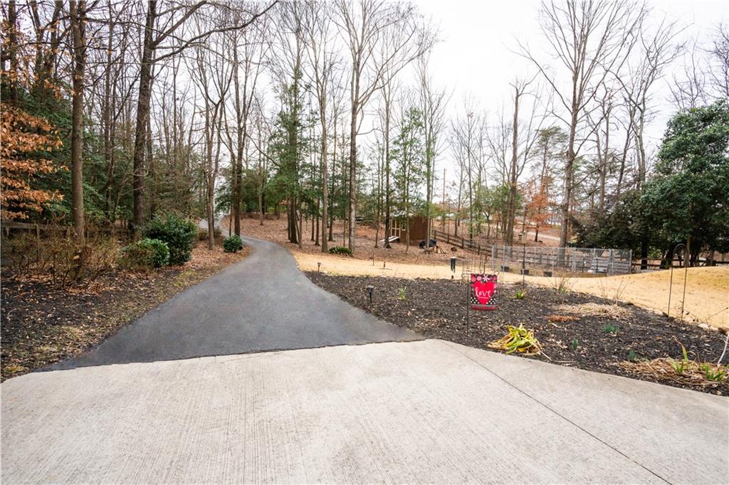 1214 Sunset Lane Anderson, SC 29626 - Photo 2 of 50 Driveway