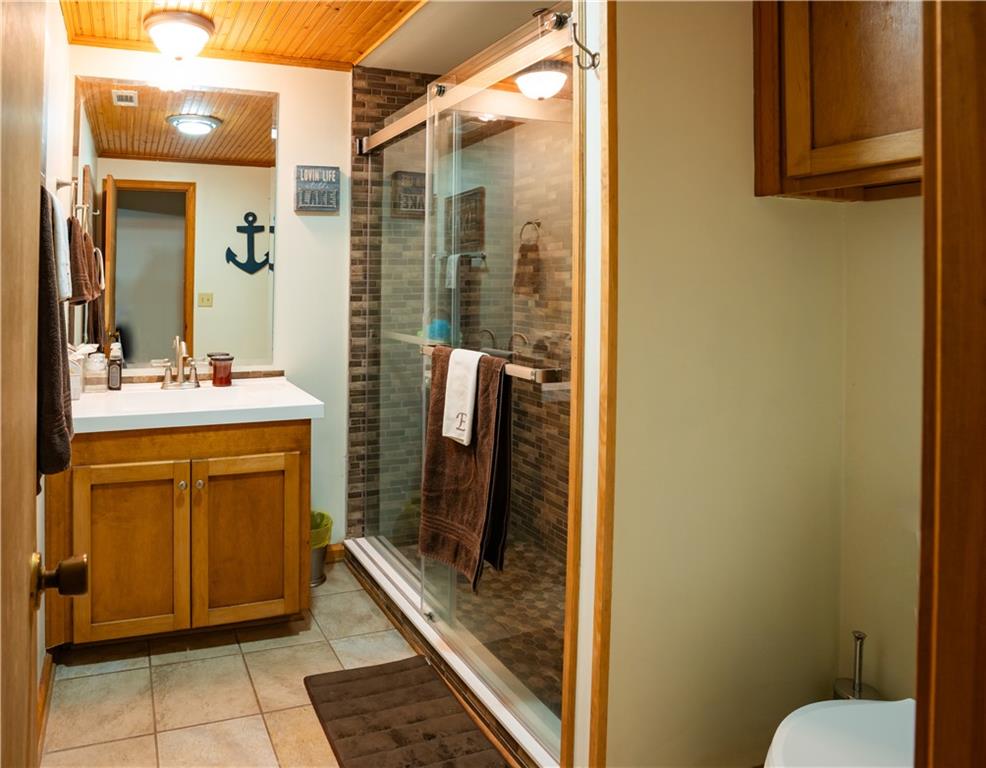1214 Sunset Lane Anderson, SC 29626 - Photo 22 of 50 Bathroom