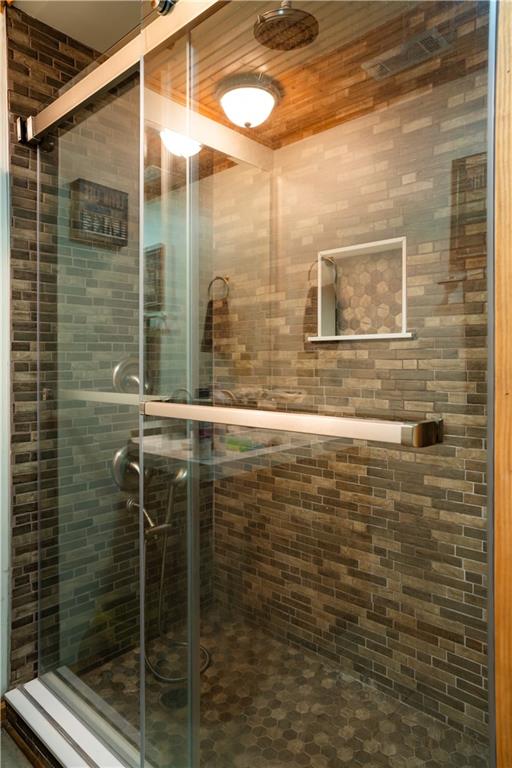 1214 Sunset Lane Anderson, SC 29626 - Photo 23 of 50 Bathroom