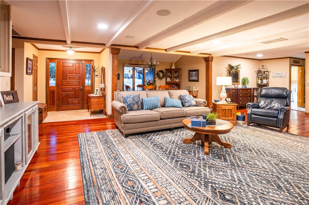 1214 Sunset Lane Anderson, SC 29626 - Photo 28 of 50 Living room