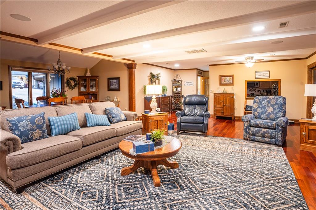 1214 Sunset Lane Anderson, SC 29626 - Photo 29 of 50 Living room