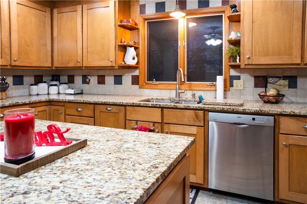 1214 Sunset Lane Anderson, SC 29626 - Photo 32 of 50 Kitchen