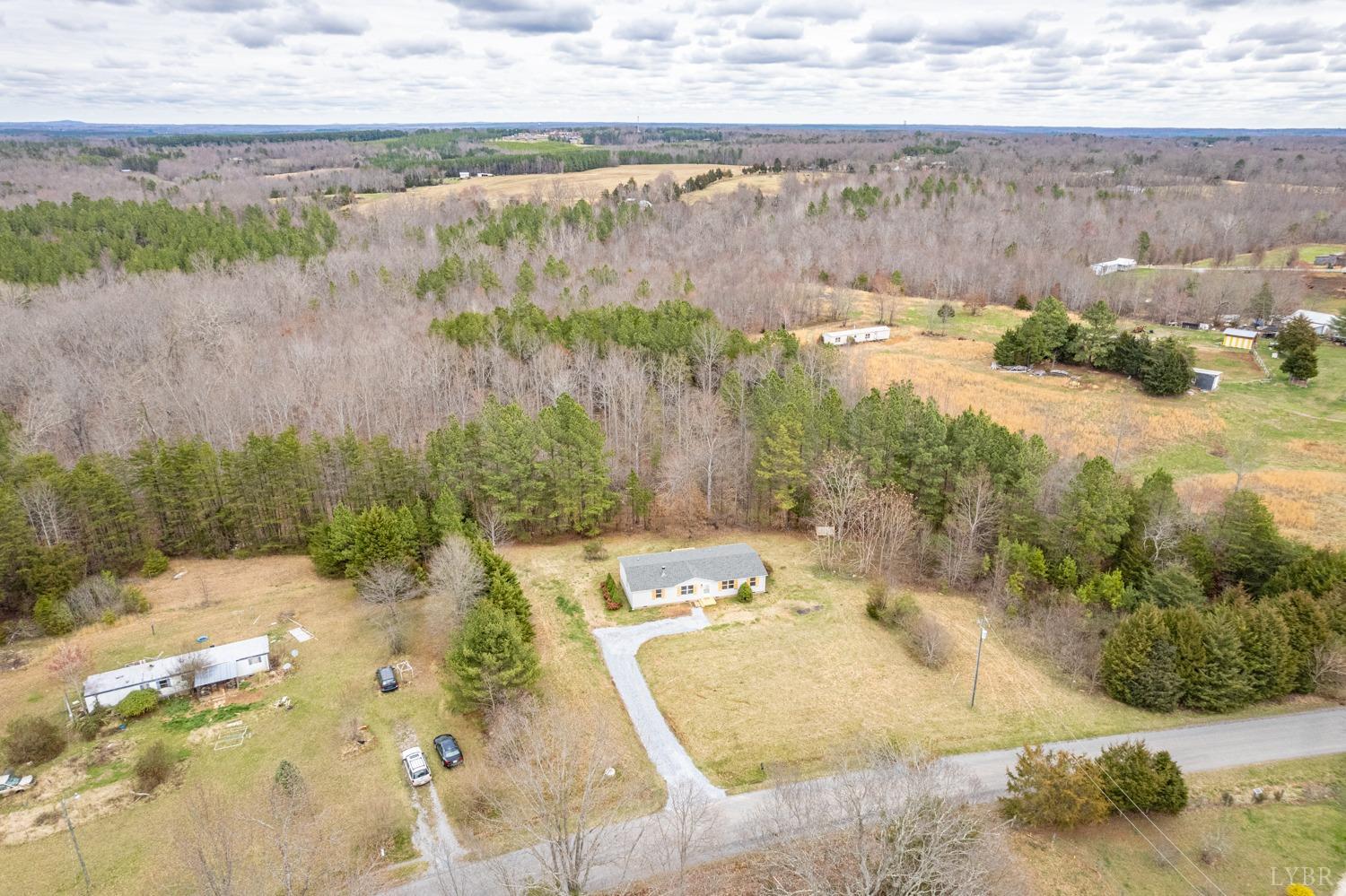 1636 Maddox Road Gladys, VA 24554 - Photo 4 of 54