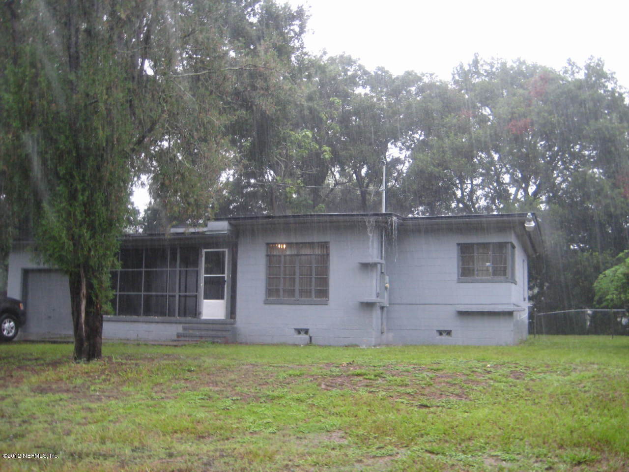 1529 Chatham Road Jacksonville, FL 32208 - Photo 1 of 6 Front View