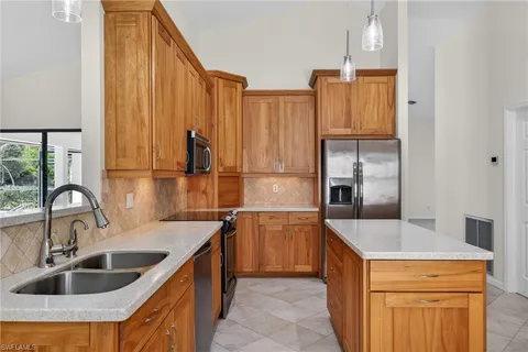 $625,000 | 14552 Aeries Way Drive, Fort Myers, FL 33912