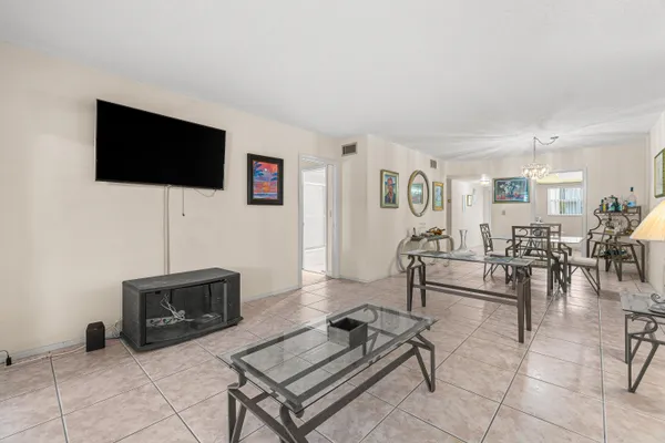 $97,000 | 2700 Southwest 22nd Avenue, Unit 1407, Delray Beach, FL 33445