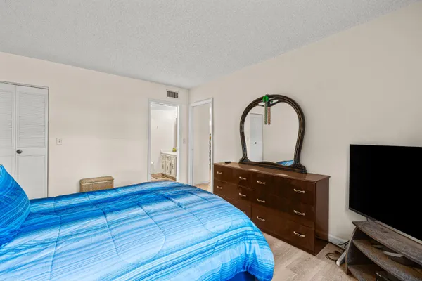 $97,000 | 2700 Southwest 22nd Avenue, Unit 1407, Delray Beach, FL 33445