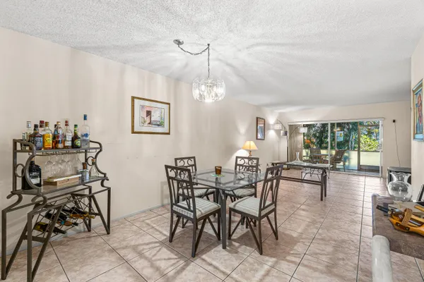 $97,000 | 2700 Southwest 22nd Avenue, Unit 1407, Delray Beach, FL 33445