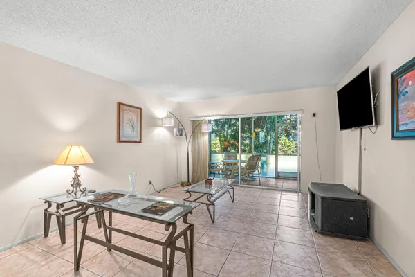 $97,000 | 2700 Southwest 22nd Avenue, Unit 1407, Delray Beach, FL 33445