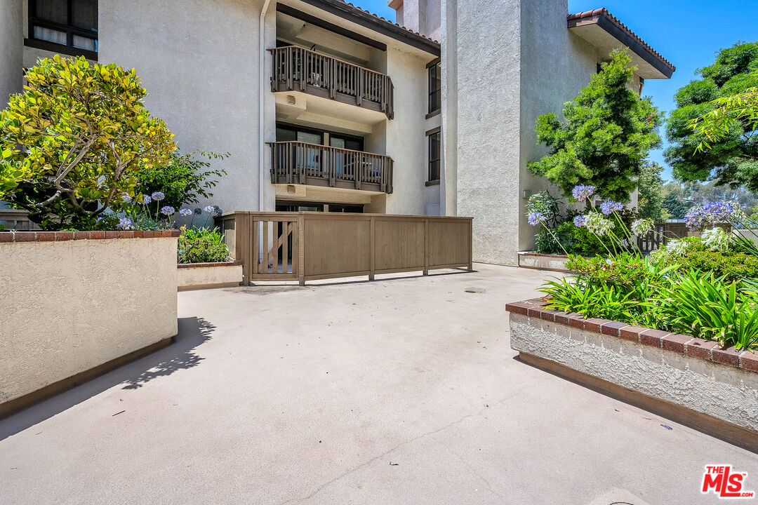 8512 Tuscany Avenue, Unit 207 Playa del Rey, CA 90293 - Photo 29 of 35