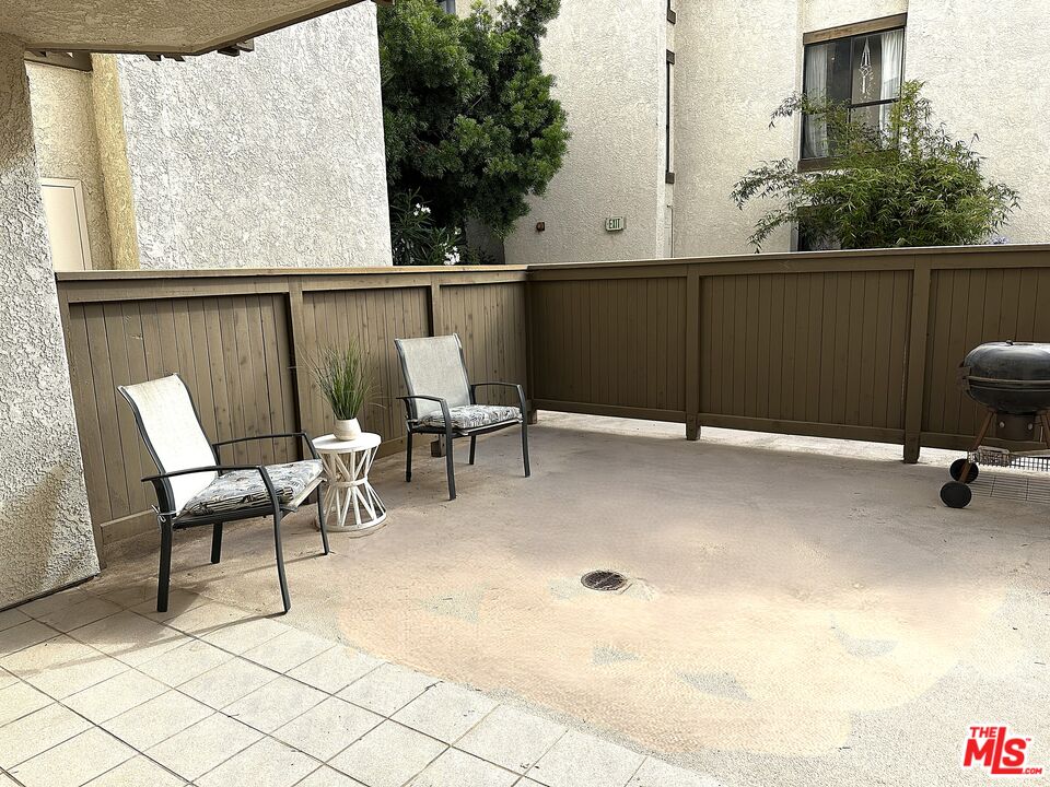 8512 Tuscany Avenue, Unit 207 Playa del Rey, CA 90293 - Photo 7 of 35