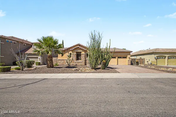 $720,000 | 3150 East Muirfield Street, Gilbert, AZ 85298