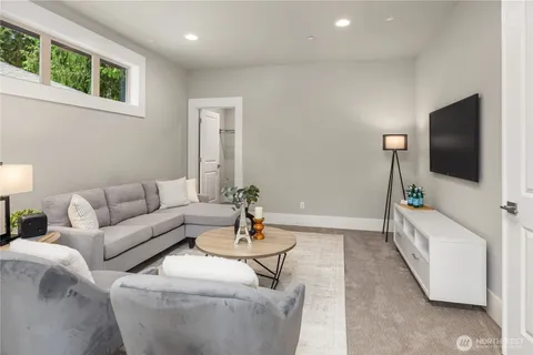 $2,328,000 | 22277 Northeast 3rd Court, Sammamish, WA 98074
