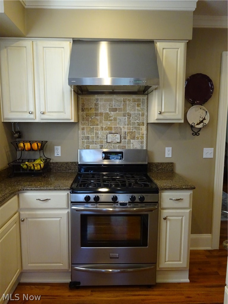 3223 Clarendon Road Cleveland, OH 44118 - Photo 15 of 34 Gallery Image 15