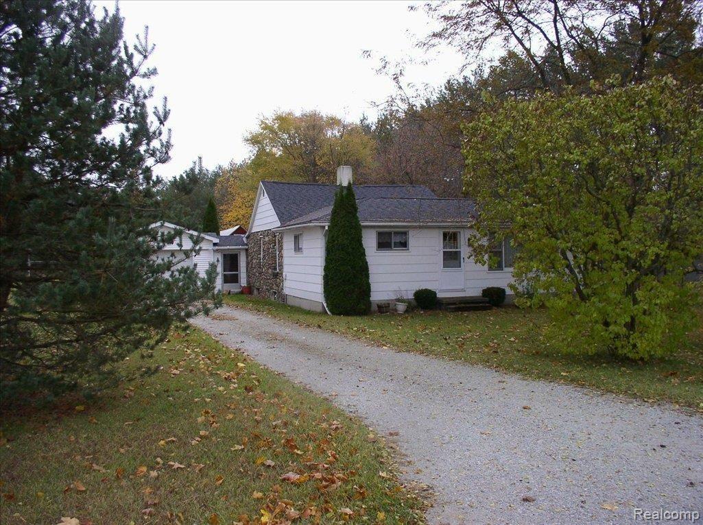 1439 South Colling Road Caro, MI 48723 - Photo 1 of 1 PRIMARY PHOTO