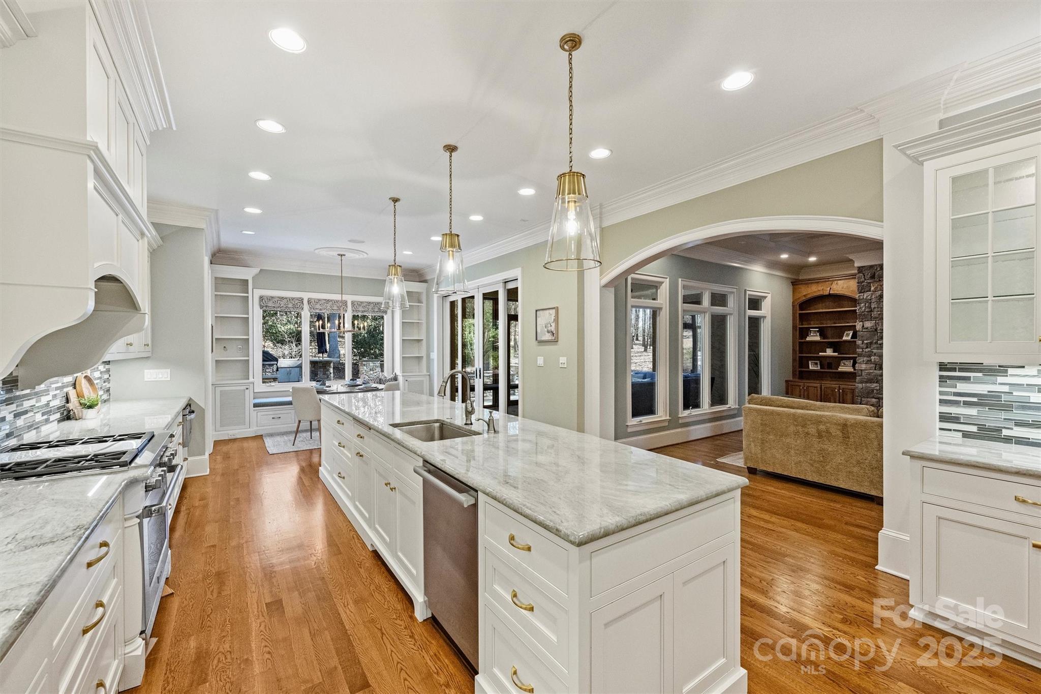 13824 Claysparrow Road Charlotte, NC 28278 - Photo 15 of 47 Gallery Image 15