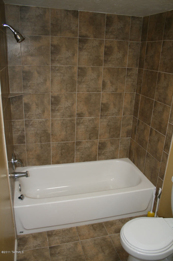 9711 East Sellarole Road Tucson, AZ 85730 - Photo 15 of 19 Gallery Image 15