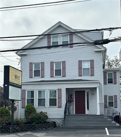 $2,000 | 108 Phenix Avenue, Unit 2, Cranston, RI 02920