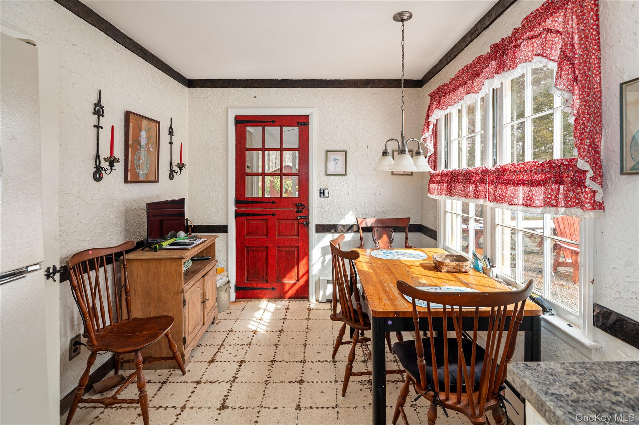50 W Road South Salem, NY 10590 - Photo 10 of 29 a dining room with furniture and window