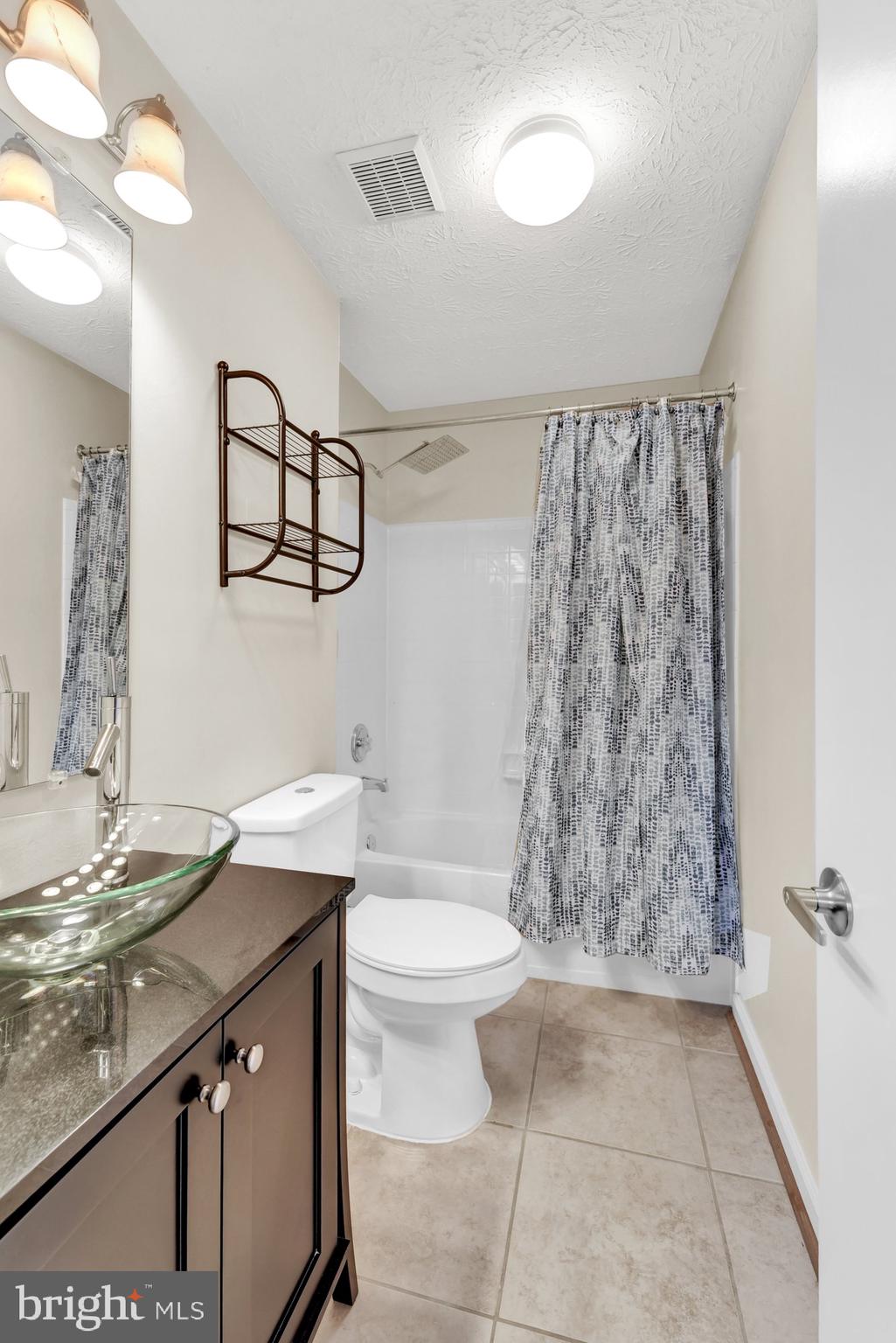 7612 Gladstone Road Baltimore, MD 21244 - Photo 17 of 25 Gallery Image 17