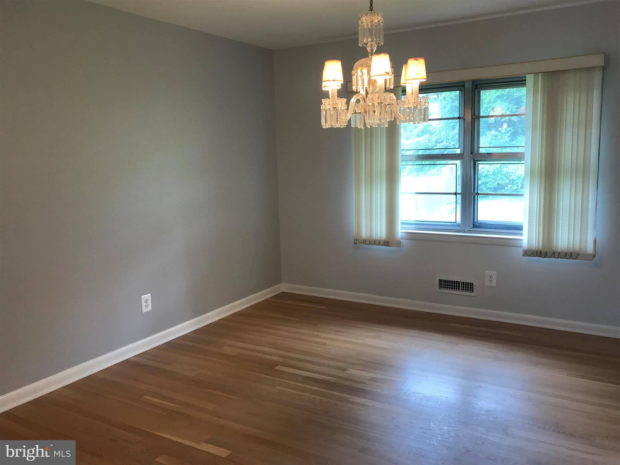810 Smoke Tree Road Baltimore, MD 21208 - Photo 8 of 25 Gallery Image 8