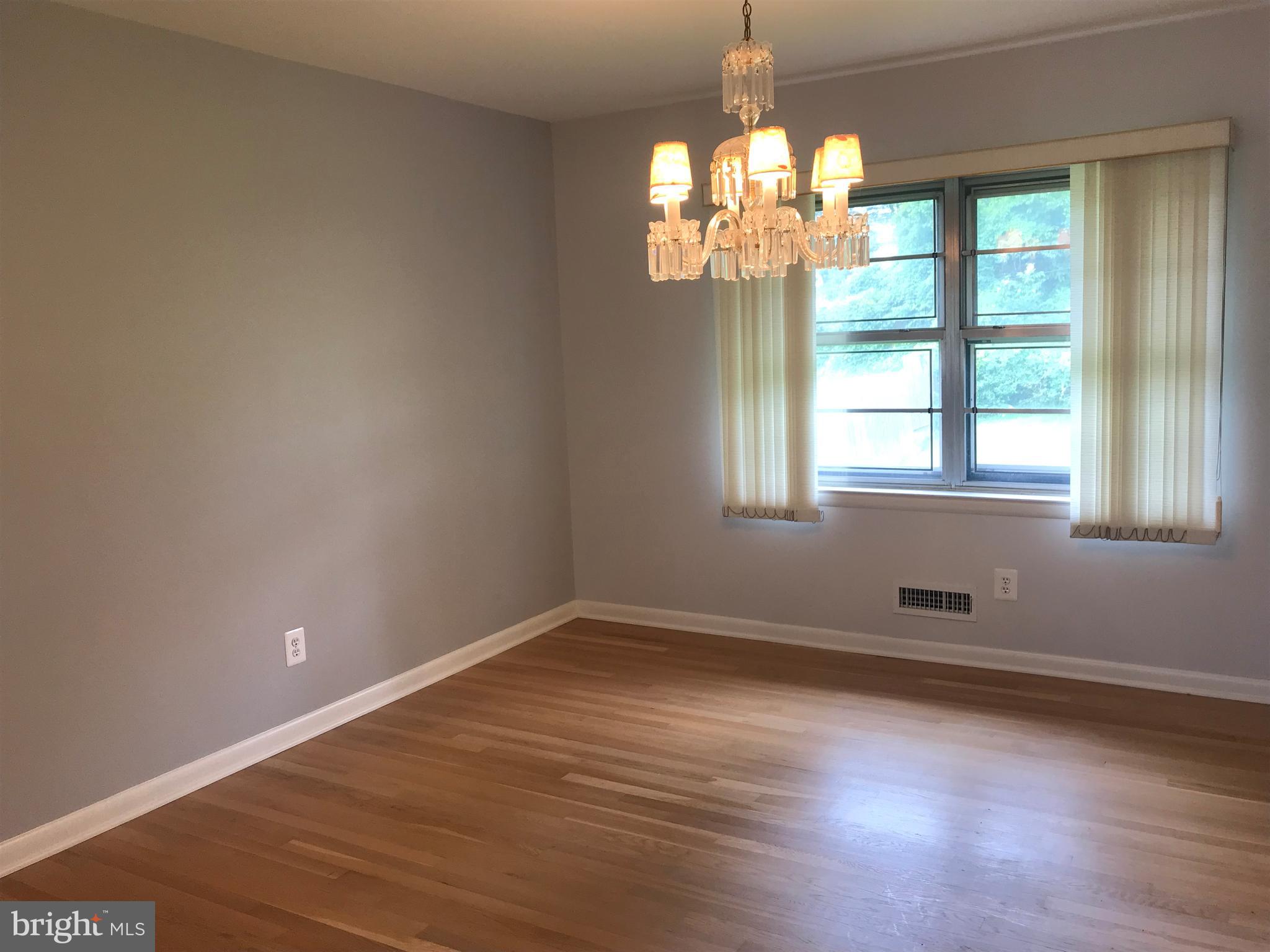 810 Smoke Tree Road Baltimore, MD 21208 - Photo 9 of 25 Gallery Image 9