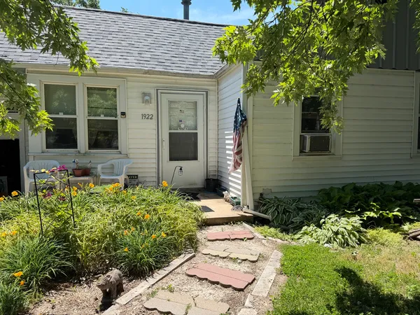 $42,500 | 1922 West Richwoods Boulevard, Peoria, IL 61604