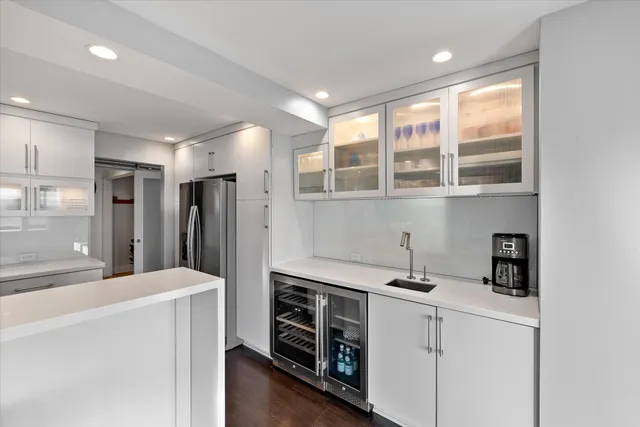 $1,380,000 | 2533 Lakeshore Drive, Sheboygan, WI 53081