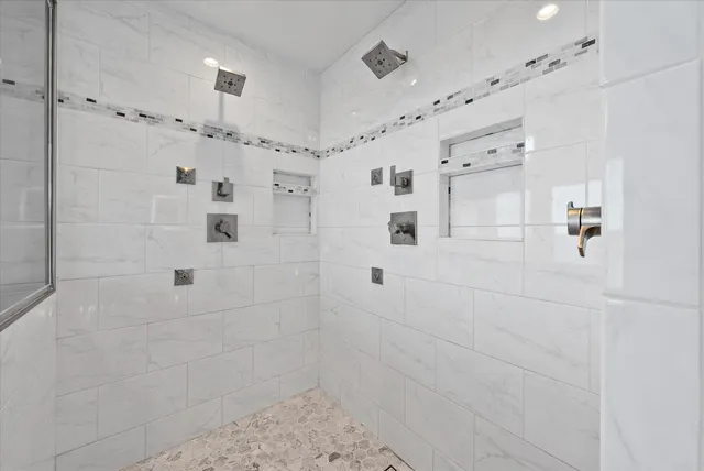 $1,380,000 | 2533 Lakeshore Drive, Sheboygan, WI 53081