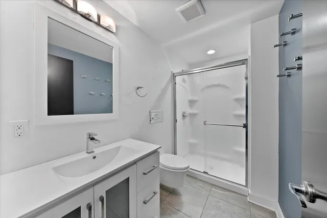 $1,380,000 | 2533 Lakeshore Drive, Sheboygan, WI 53081