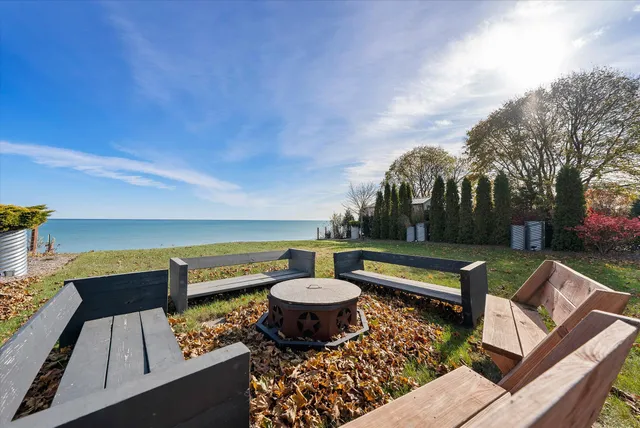 $1,380,000 | 2533 Lakeshore Drive, Sheboygan, WI 53081