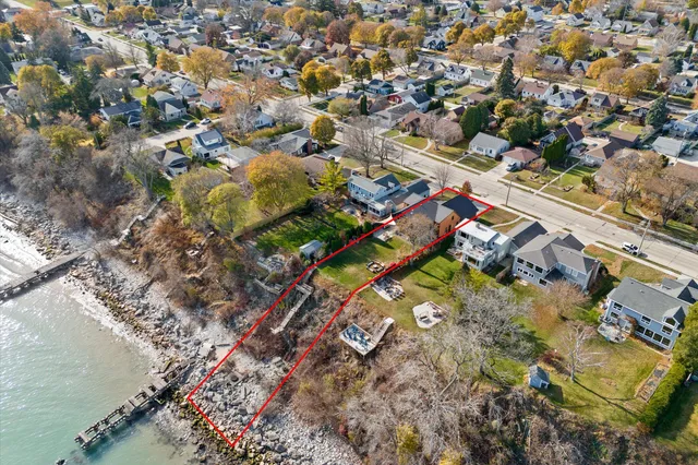 $1,380,000 | 2533 Lakeshore Drive, Sheboygan, WI 53081
