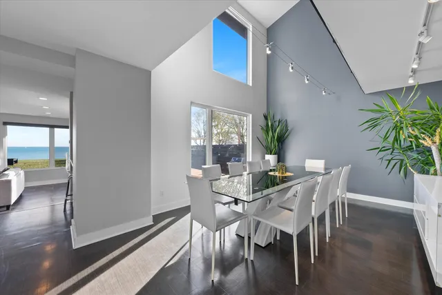 $1,380,000 | 2533 Lakeshore Drive, Sheboygan, WI 53081