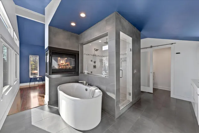 $1,380,000 | 2533 Lakeshore Drive, Sheboygan, WI 53081