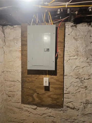 $115,000 | 4018 Flora Avenue, Kansas City, MO 64110