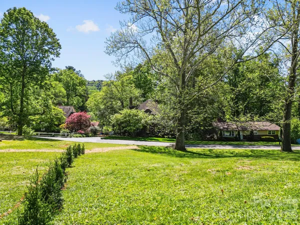 $225,000 | 99999 Country Club Road, Asheville, NC 28804