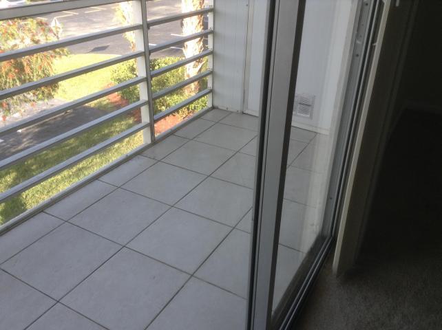 233 Suffolk F, Unit 233F Boca Raton, FL 33434 - Photo 5 of 16 20190612151748022606000000-o