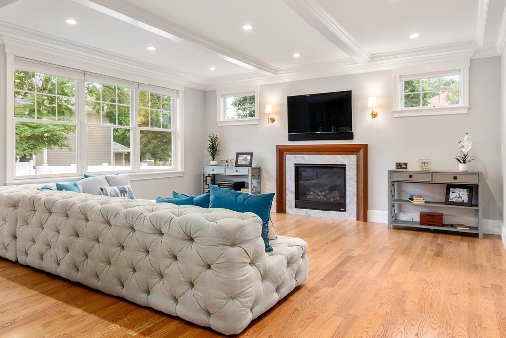 240 Wiswall Road Newton, MA 02459 - Photo 13 of 36