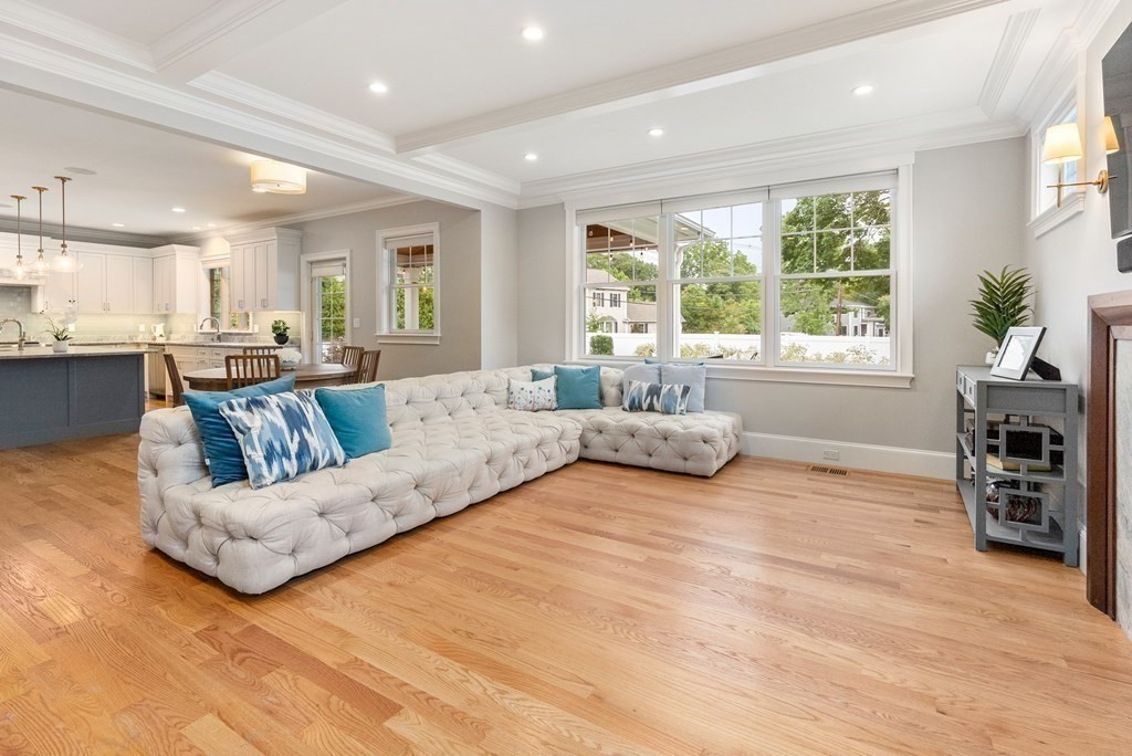 240 Wiswall Road Newton, MA 02459 - Photo 15 of 36