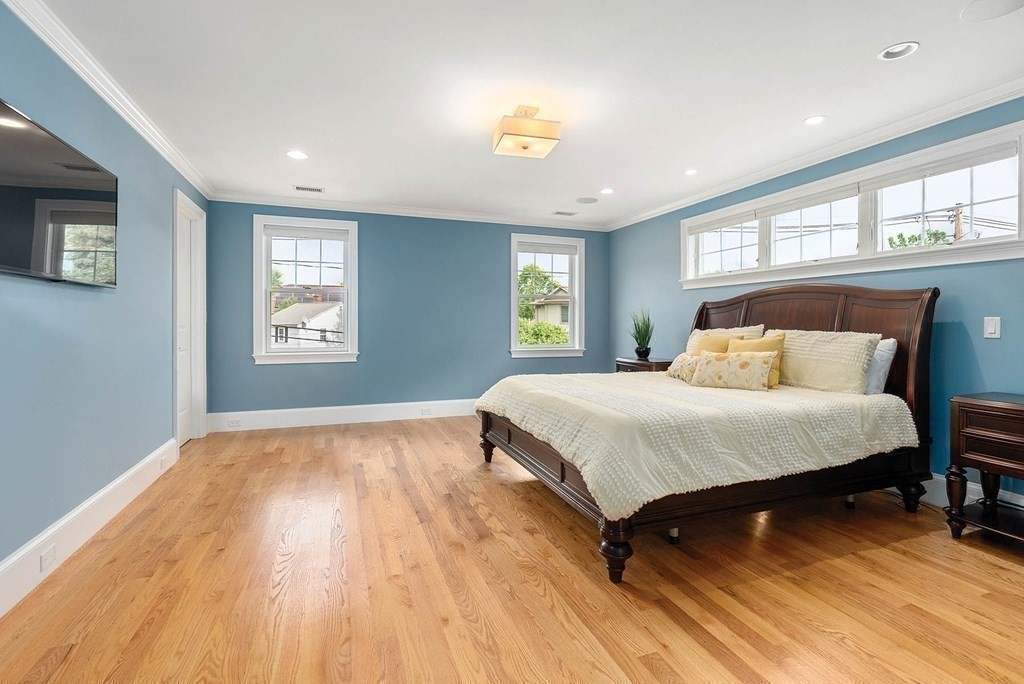 240 Wiswall Road Newton, MA 02459 - Photo 18 of 36