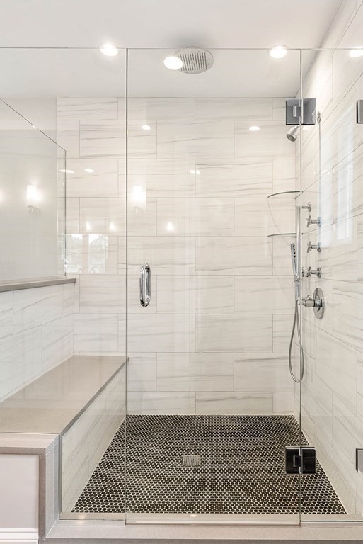 240 Wiswall Road Newton, MA 02459 - Photo 20 of 36