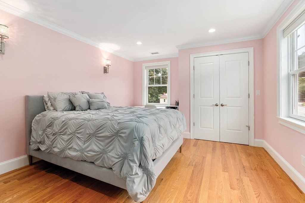 240 Wiswall Road Newton, MA 02459 - Photo 25 of 36